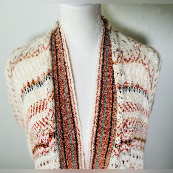 Miss Me Fringe Boho Sweater Vest - Picture 3 of 6